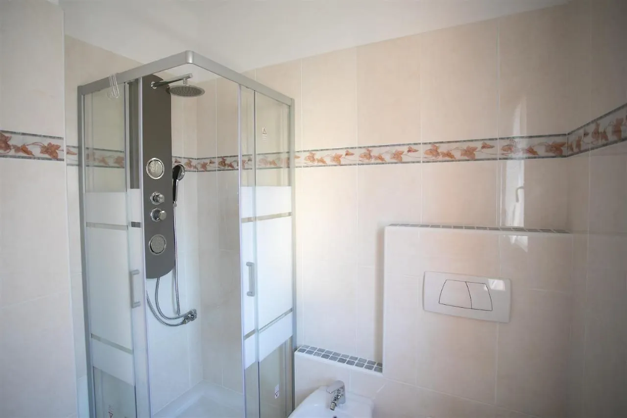 Iseolakerental - Appartamento Iris Solto Collina