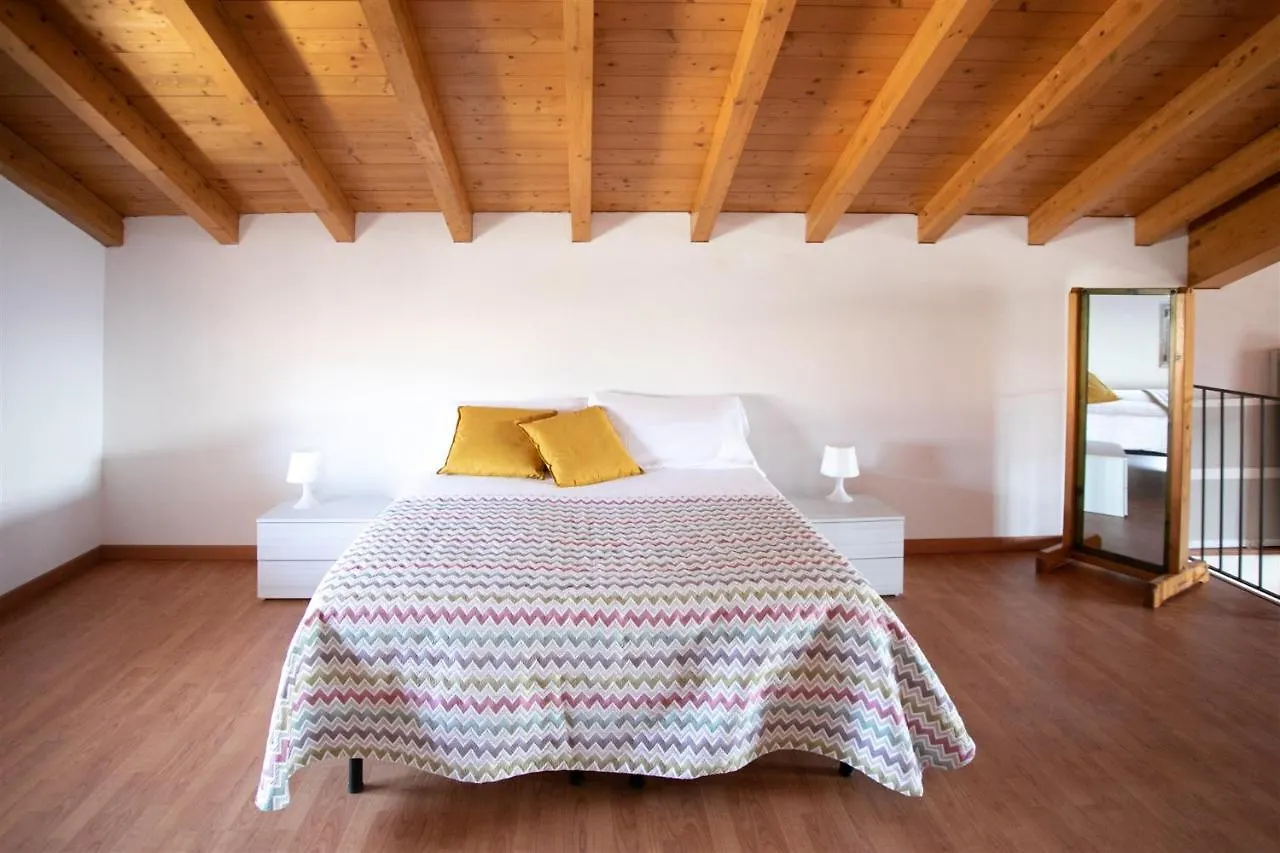 Iseolakerental - Appartamento Iris Solto Collina Apartment